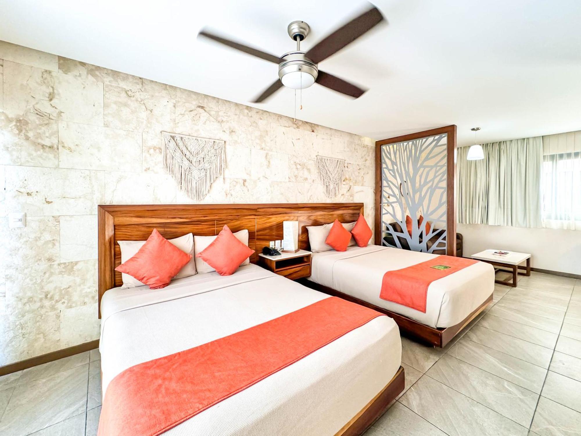 Grand Fifty Suites Playa del Carmen Exterior photo