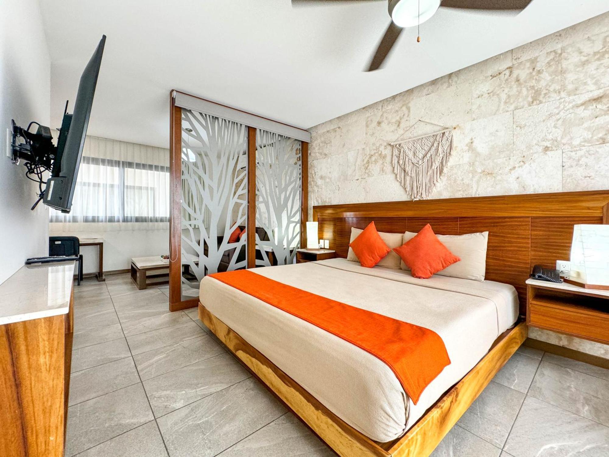 Grand Fifty Suites Playa del Carmen Exterior photo
