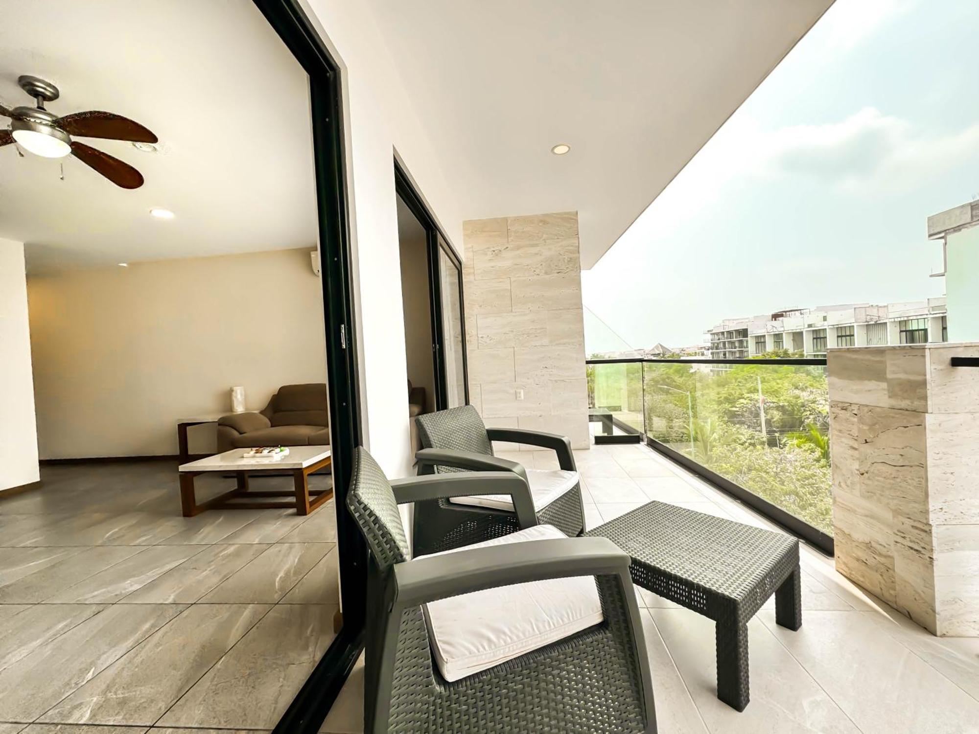 Grand Fifty Suites Playa del Carmen Exterior photo
