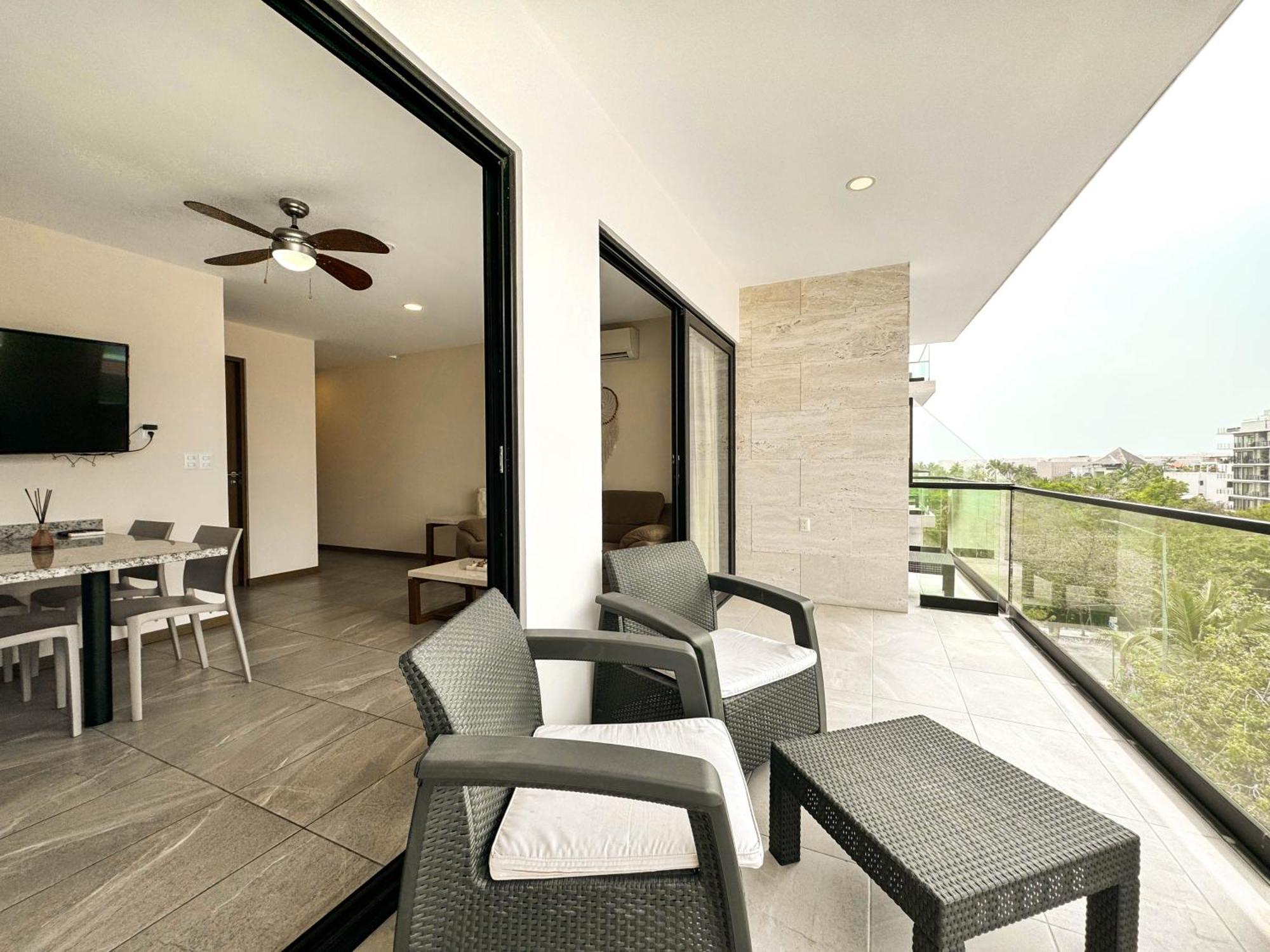 Grand Fifty Suites Playa del Carmen Exterior photo