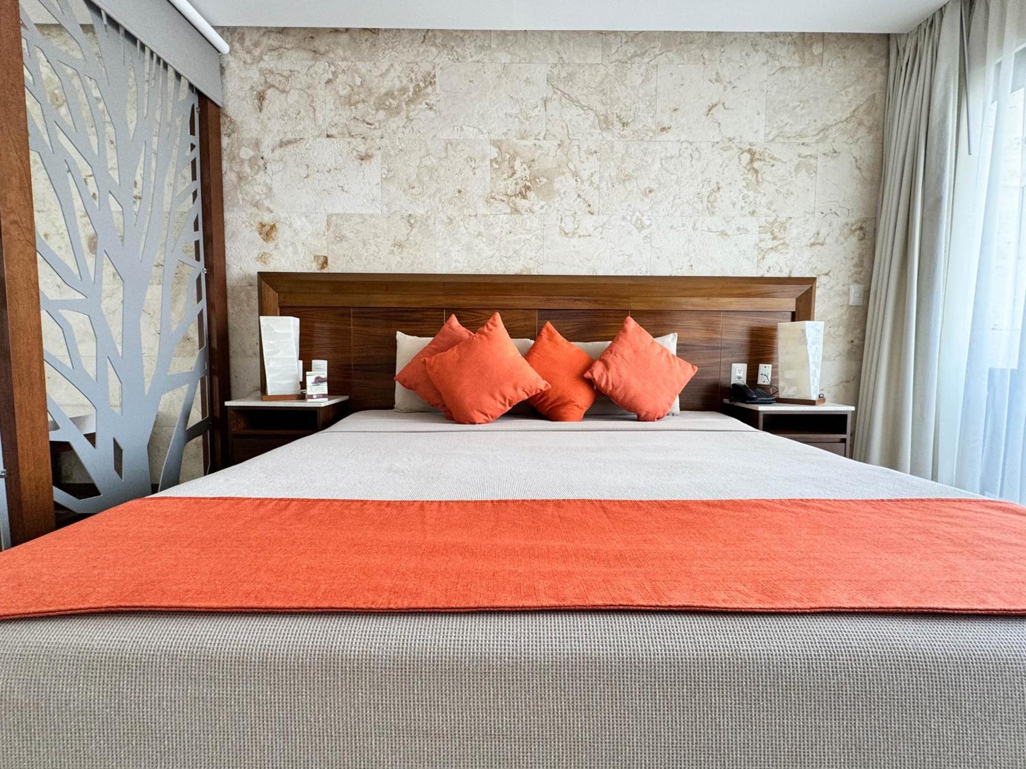 Grand Fifty Suites Playa del Carmen Exterior photo