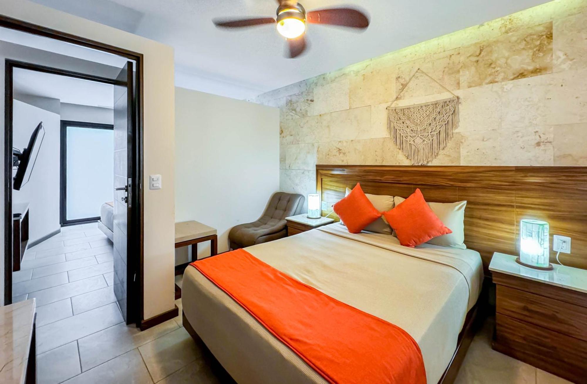 Grand Fifty Suites Playa del Carmen Exterior photo