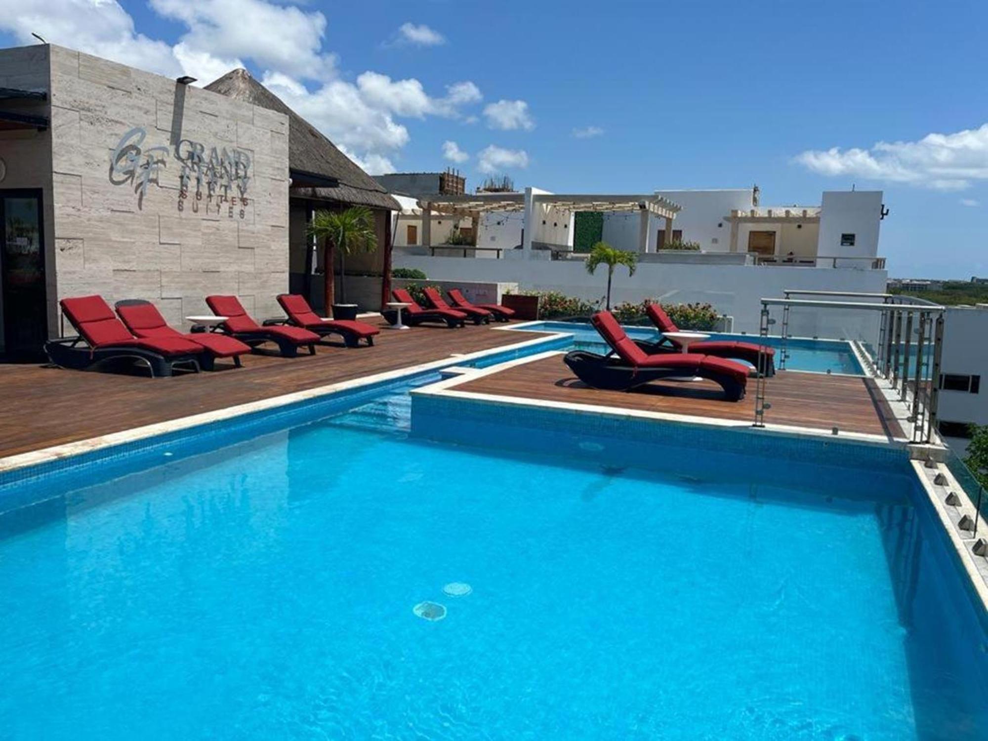 Grand Fifty Suites Playa del Carmen Exterior photo